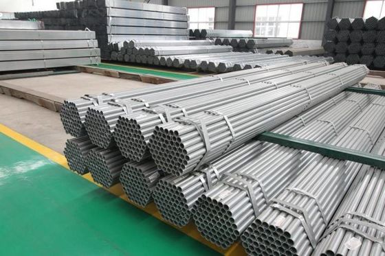 Servicio de procesamiento de perforación no de aleación 1,2 mm 1,5 mm espesor 6 m longitud tubo de acero galvanizado redondo para apilamiento