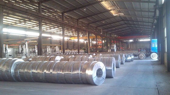 Bandas de rodillo de acero galvanizado sin engrasar 0,6 mm * 160 mm 0,8 mm * 200 mm para el certificado PVOC a granel