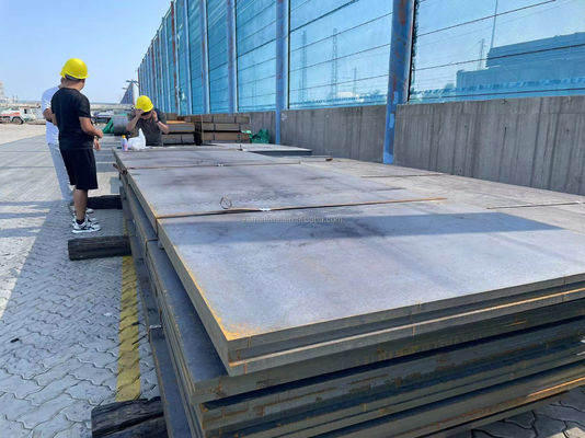 Superficie negra acero Ms laminado en caliente SS400 Q235B Q355 A36 Q275 chapa de hierro chapa de acero al carbono para la fabricación de tuberías Tolerancia ± 1%