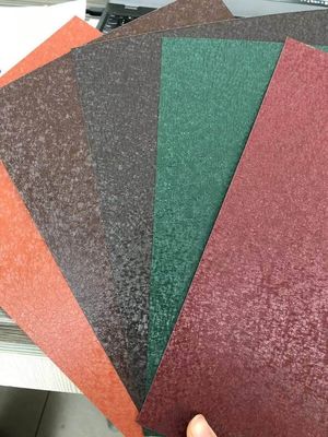 Servicio de desenrollamiento 0,5 mm espesor arrugado recubierto de color bobina de acero PPGI prepintada para chapa corrugada en todos los colores RAL
