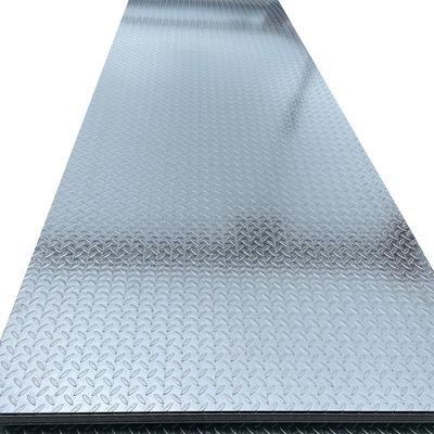 Placas galvanizadas a cuadros laminadas en caliente ideales para las necesidades industriales y de construcción de la norma ASTM