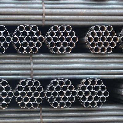 Tipo Q235B SABS Certificado 6 metros redondo ERW tubo de acero al carbono negro para la venta directa de tuberías soldadas