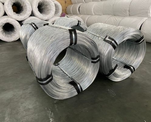 Las líneas de cable de acero de bajo carbono galvanizadas en caliente de la norma ASTM de grado de suministro Q195/Q235/SAE1006/SAE1008