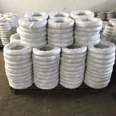 Q235 alambre de hierro galvanizado de 3,5 mm de diámetro exterior con brillo plateado y 30% de TT