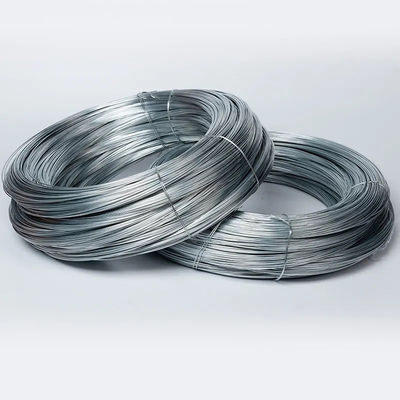 SAE1006 SAE1008 SAE1010 Cables de carbono Gi para la fabricación de uñas Tolerancia de alambre de hierro galvanizado ± 1% Servicio de procesamiento Desenrollamiento