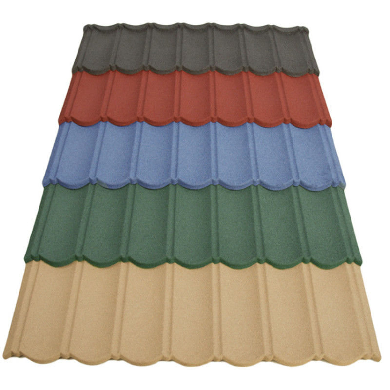 Tejas metálicas recubiertas de piedra de color para construcción en Nigeria 2,7 kg/pcs 0,4 mm Hojas de techo de alucinos 1340mm*420mm
